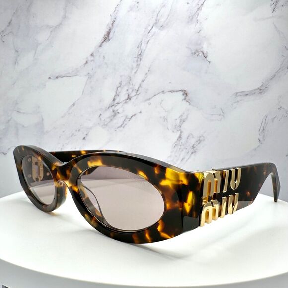 New MIU MIU Sunglasses - Picture 14 of 16